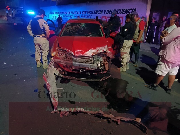 Choca contra una barda, en Tetlatlahuca